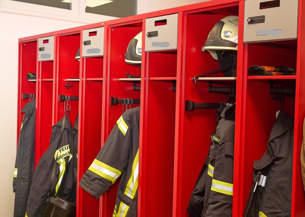 Spindwände im Feuerwehrhaus